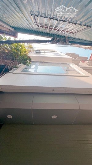 bán nhà mặt ngõ thông bằng liệt, 38m2, 4 tầng 1 tum, khung cột chắc chắn, nội thất đầy đủ giá 7 tỷ