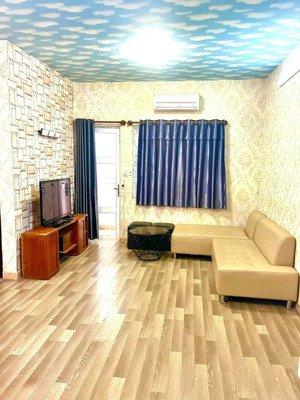 cần cho thuê gấp căn hộ chung cư khánh hội 2 - bến vân đồn , q4