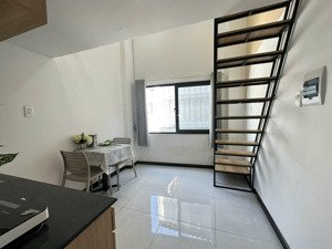 khai trương duplex cửa sổ lớn gần lotte, đại học tdt, rmit