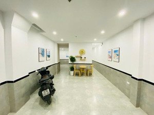 siêu phẩm bạch mai 7 tầng thang máy 17 phòng full khách dòng tiền ổn định - pccc