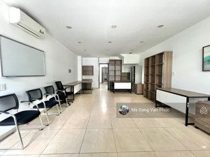 giá cực tốt 32 triệu có thang máy, làm văn phòng và ở. nhà 5x20m, hầm + 4 tầng ( 350m2) vạn phúc.