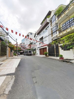 6x19m, 4 tầng- phụ cận lạc long quân+ âu cơ quận 11