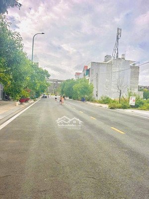 hot! hàng hiếm view sông trực diện, lâu lâu mới xuất hiện