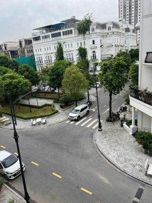cực rẻ, liền kề louis city đại mỗ 100m2 mt5m 5t thang máy view vườn hoa gara kinh doanh