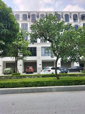 chỉ 21 tỷ kim chung di trạch, hoài đức, anh quốc, vỉa hè rộng kinh doanh