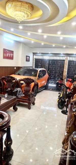 giáp tân phú - aeon - ngang 5m - 5 tầng dt gần 100m2 - hẻm 7m thông - nội thất gỗ xịn - nhỉnh 11t