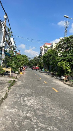 bán nhà mặt tiền đường s11, phường tây thạnh dt 4x25m hiện trạng cấp 4 bán 11 tỷ lh hiểu