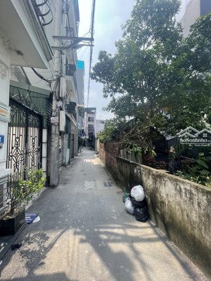 bán mảnh đất sổ đỏ vuông 75m2, ngõ rộng 3m, 30m ra đường đàm quang trung long biên.