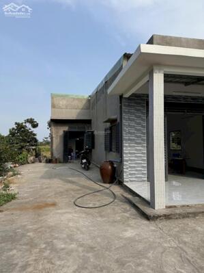 Chính chủ bán đất Rạch Sậy, 10.99 tỷ, 842.1m2, Bình Chánh, HCM , có nhà cấp 4 sạch đẹp