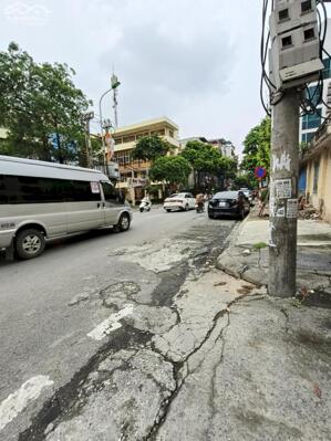 Bán nhà Tô Hiệu 40m 4 tầng, phân lô, ô tô đỗ cổng chỉ hơn 8 tỷ