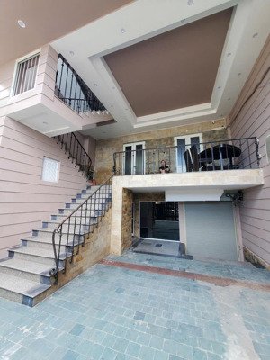 bán nhà mặt phố an dương vương-tây hồ. 165m2 x 4 tầng mt 6,3m giá 33 tỷ.qh ổn định view sông thoáng