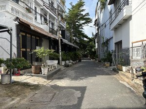 bán đất tại đường lê văn lương, phước kiển, nhà bè