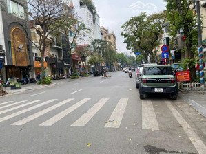 nhà mặt phố huế chỉ 41.5 tỷ sẵn sổ giao dịch