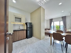 cho thuê căn hộ tách bếp, ban công, giặt riêng ngay aeon tân phú, chợ tân hương 