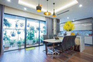 gia đình bán căn góc 3pn-2wc 100m2, ban công đông nam, đủ đồ, có slot. giá 9,5 tỷ imperia garden