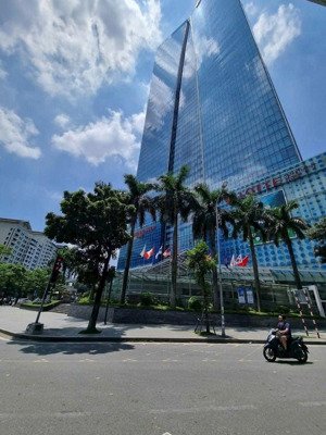 bán nhà phố víp đào tấn- linh lang 50m 6 ngủ- dân xây móng 7 tầng - ngõ 3m- gần phố- hai thoáng