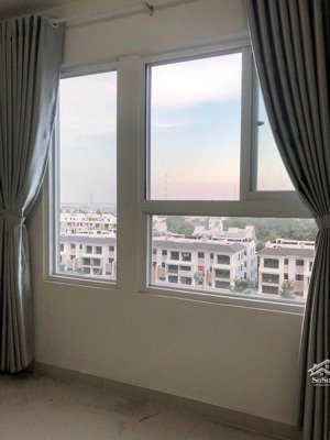 (siêu hiếm)cho thuê căn hộ tầng trung - citi soho - có máy lạnh - 2pn/2wc - giá chỉ 6tr!