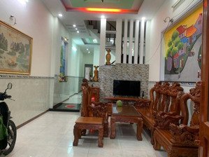 chủ bán nhà hoàn công đường thông sát chợ ngã ba ông xã , hẻm đường đoàn thị kia