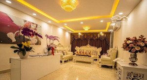 nhà mặt tiền phan văn hớn, quận 12, dt sàn 600m2, kc: 7 tầng có hầm & thang máy giá thuê 60tr/th