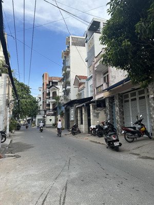 khu phân lô vip - nhà đẹp nguyễn văn khối dt 4.2mx18m đường nhựa 5m thông gần mặt tiền. nhỉnh 7 tỷ