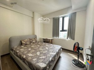 bán nhanh ch q7 boulevard - 2pn 2wc - 70m2 - căn góc - full nội thất - giá 2.850 tỷ nhận nhà ở ngay