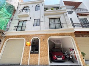 cần bán gấp nhiều nhà đất đẹp giữa trung tâm tp. vũng tàu hẻm xe hơi, gần biển, giá từ 7 - 10 tỷ