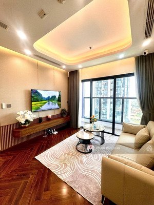 căn hộ góc 2,5 pn 87m2 tầm view panorama full nội thất cho thuê giá cực tốt tại diamond crown