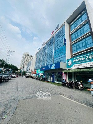 sát kđt galaxy vạn phúc cần b.án 50m- mt 4m- ô tô vào. g.ía 10 tỷ tí tẹo. phù hợp xây 7 tầng- tm