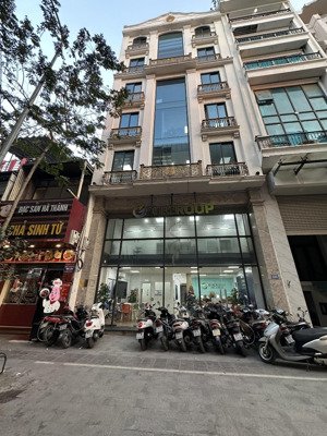 cho thuê nhà mặt phố trung hòa, dt 130m2x5 tầng, mt 5m, giá 115tr, lh 