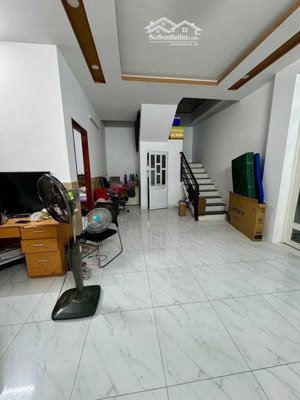 nhà 3tầng, 120m2, nở hậu. chỉ 7tỷ850. hxh sát mặt tiền đs21, nguyễn văn khối, p8, gò vấp.