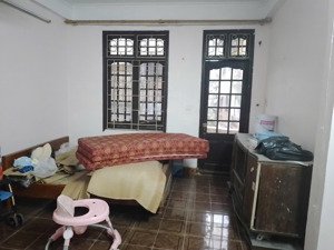 bán nhà p/lô 2 ô tô tránh quận đống đa 58m2-4t vỉa hè 2 thoáng ở k/doanh 18,6 tỷ tây sơn.