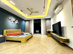 Bán Biệt thự Linh Đàm gần 200m2, MT 10m, Giá hơn 40 tỷ