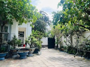 cho thuê biệt thự 3pn, 3wc, 400m2 tại nguyễn đức thuận, hiệp thành, thủ dầu một, 30 triệu vnd
