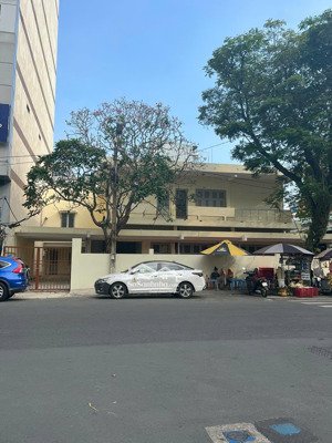 cho thuê nhà mt đường hoàng việt, p. 4, q. tân bình. dt 12x22m. kc 1 trệt 2 lầu. giá 110tr/th tl