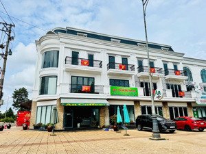 chính chủ cần bán lk06 ân phú nhà xây sẵn mặt tiền hà huy tập