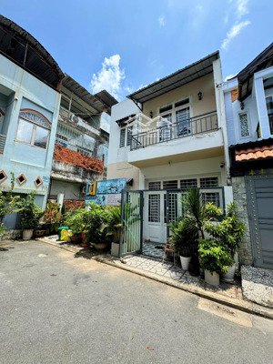 cho thuê nhà riêng tại 221/24 lê trọng tấn, 11 triệu, 90m2 đẹp, nhiều tiện ích