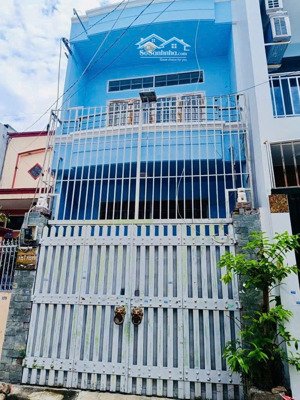 (nhà bán q.tân phú ) giá rẻ hoà bình - 60m2 - 2 tầng - hẻm xe tải 6m thông - 6,7 tỷ