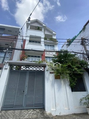 biệt thự đẳng cấp ,sang trọng , phạm quý thích q, tân phú. chỉ 17,8 tỷ