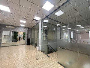 cho thuê văn phòng lầu 1 - tân phú | thoáng mát - rộng rãi - giá tốt