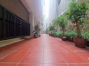 18 tỷ nhà yết kiêu 6 tầng thang máy lô góc 3 thoáng nhà đẹp khai thác dòng tiền