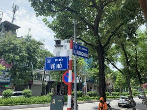 hiếm! phân lô, lô góc lạc long quân-tây hồ, dt 380m, mt 12.4m, trước nhà 3 làn ô tô, hơn 70 tỷ