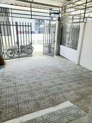 NHÀ KDC SOS PHÚ NHUẬN (PHƯỜNG AN HỘI) ĐƯỜNG XE Ô TÔ 7 CHỖ