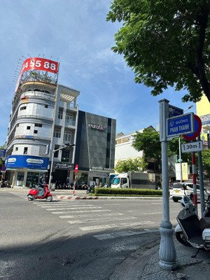 215m2, lô góc mặt tiền kinh doanh ngang đẹp 8m, phố kinh doanh phan thanh chỉ 29.5 tỷ thanh khê.