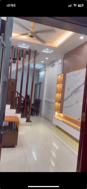 bán nhà trên phố lớn thạch bàn- long biên, mới đẹp, gần oto , full nthat. giá êm