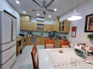 bán gấp biệt thự mặt phố bùi xuân phái - trung tâm mỹ đình. 200m2 x 4t - mt10m - giá 68 tỷ.