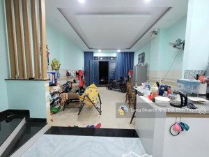 ngôi nhà gần với thiên nhiên, sông có, công viên có và có cả vườn trồng rau, 65m2 hẽm 10m chỉ 10 tỷ