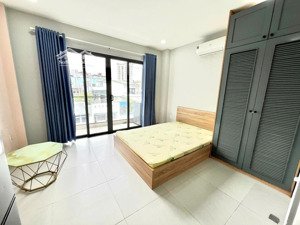 căn hộ ban công, 35m2_ngã tư hàng xanh, đại học ngoại thương_ung văn khiêm - bình thạnh