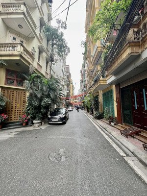 mặt tiền 9m - nhà phố kim mã : 65m2 - lô góc 2 mặt tiền - mặt ngõ oto tránh kinh doanh.