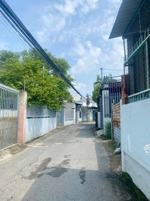 bán nhà thổ cư đẹp hẻm ô tô ngay giáo sứ thuận hoà tân phong, 90m2 giá hơn 3 tỷ.