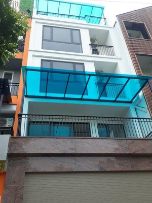 cho thuê nhà mặt đường nguyễn chánh a10 nam trung yên,dt 95m2*4,5 tầng,mặt tiền 6m,có thang máy